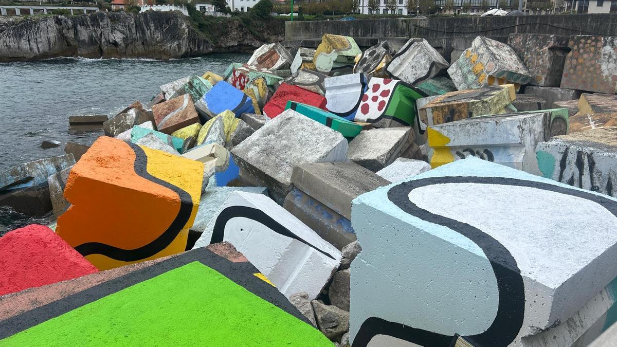 Algunos de los "Cubos" de Ibarrola.