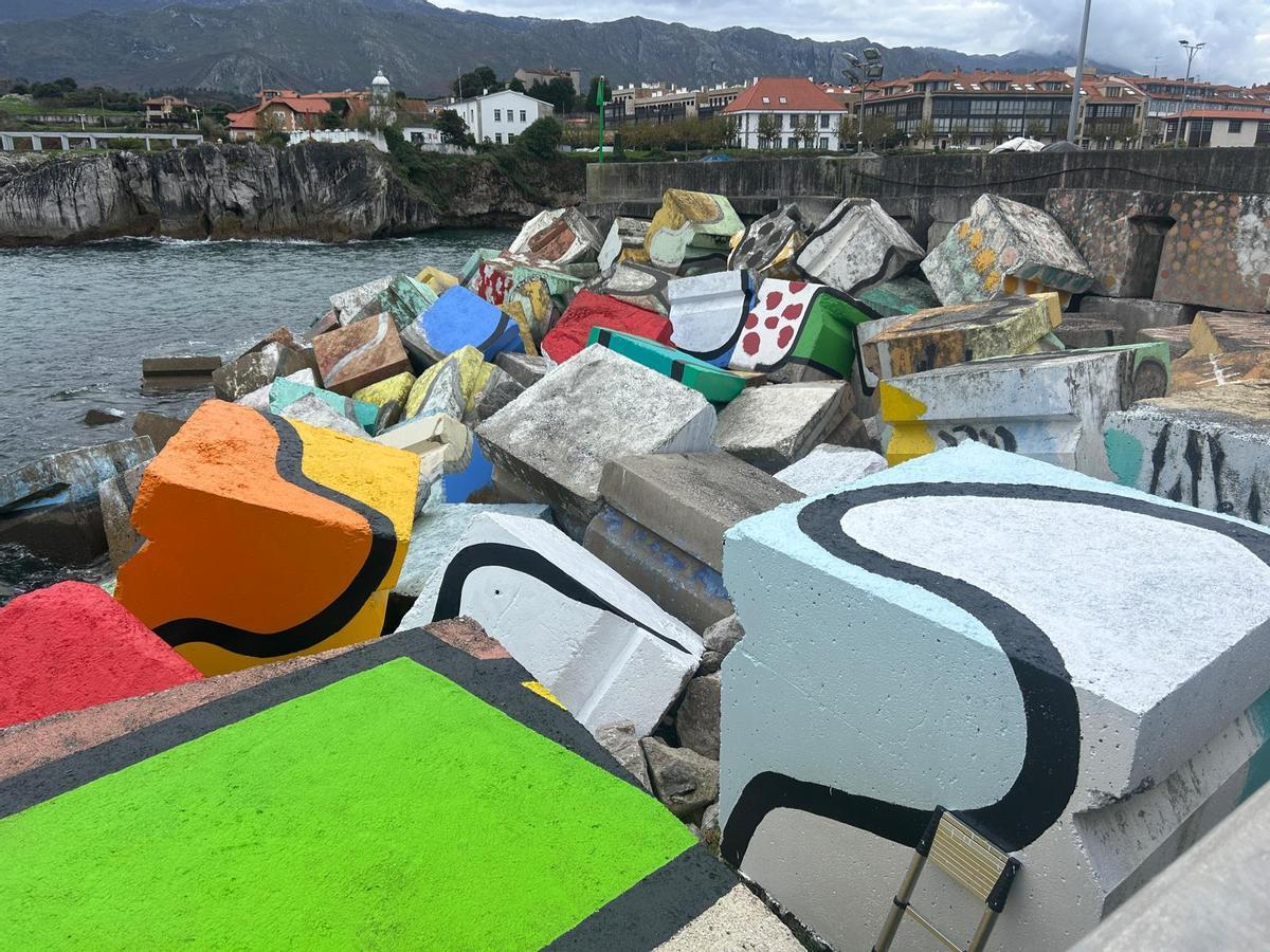 Algunos de los "Cubos" de Ibarrola.