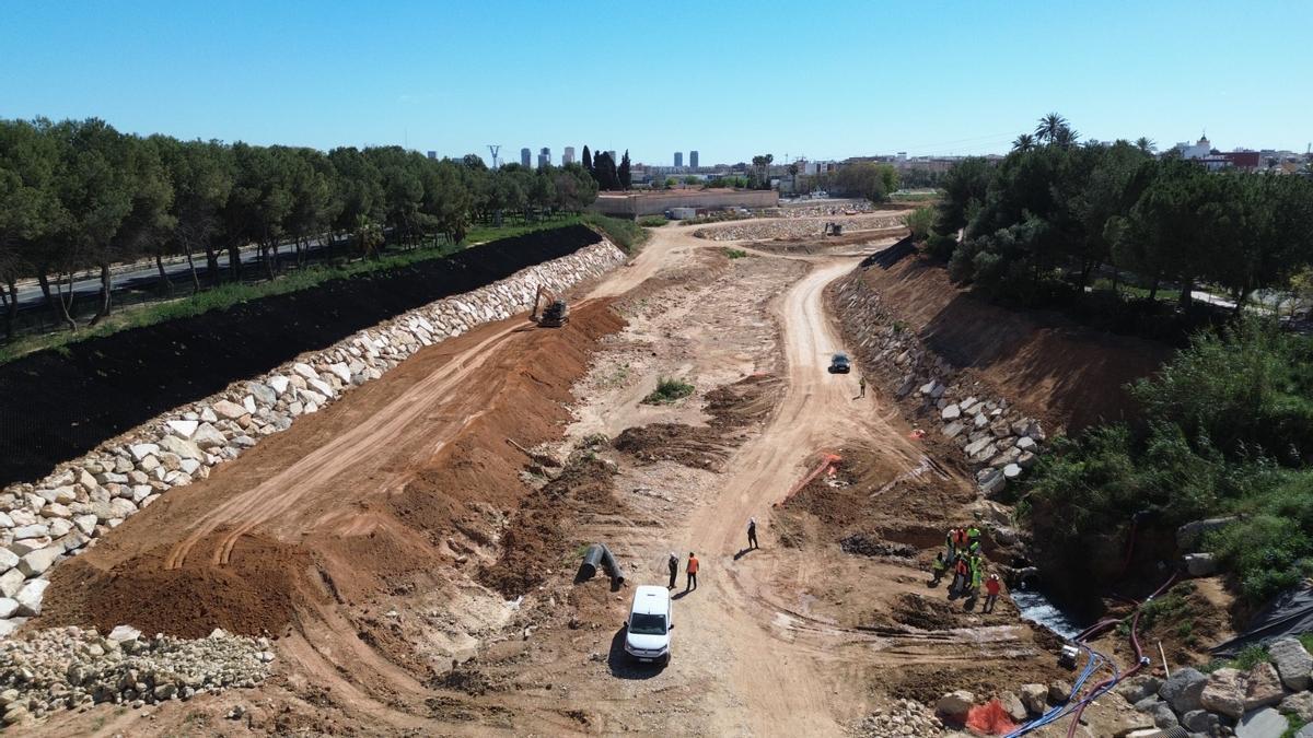 Obres en el barranc de Poio