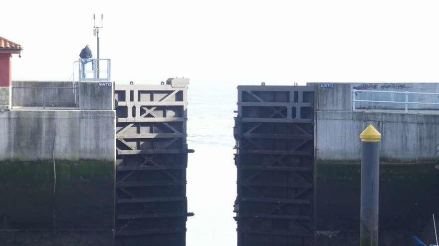 La compuerta de Llanes se pone a punto para afrontar el invierno