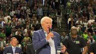 El Martín Carpena se rinde a los héroes de la Copa Korac 2001