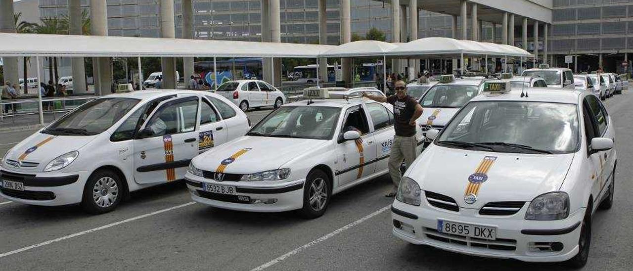 Los taxistas se consideran especialmente afectados por la actuación de los piratas.