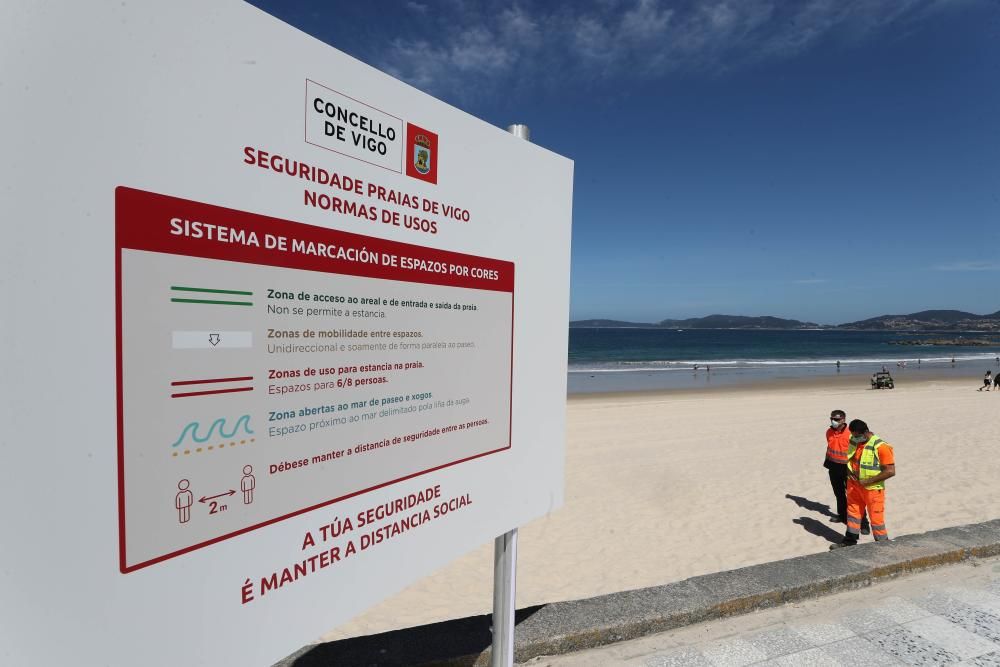 Caballero explica el sistema de seguridad para los arenales de Samil y O Vao.