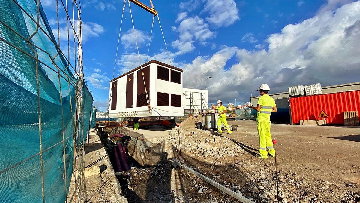 El Muelle Pesquero contará con 32 tomas de luz para buques atracados