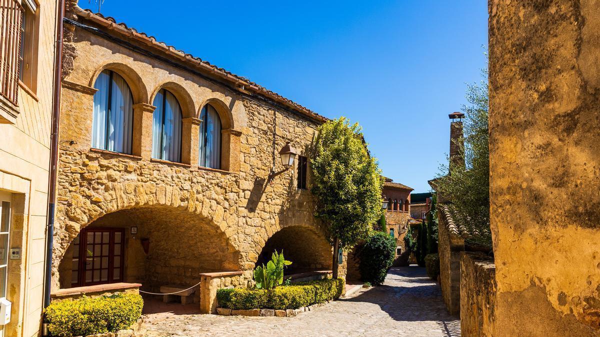 El pueblo medieval de Peratallada, en Girona