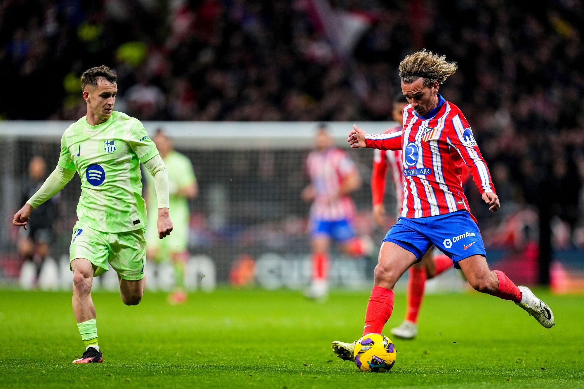 Antoine Griezmann of Atletico de Madrid in action during the Spanish League, LaLiga EA Sports, football match played between Atletico de Madrid and FC Barcelona at Riyadh Air Metropolitano stadium on March 16, 2025, in Madrid, Spain. AFP7 16/03/2025 ONLY FOR USE IN SPAIN. Oscar J. Barroso / AFP7 / Europa Press;2025;SPAIN;SPORT;ZSPORT;SOCCER;ZSOCCER;Atletico de Madrid v FC Barcelona - LaLiga EA Sports;