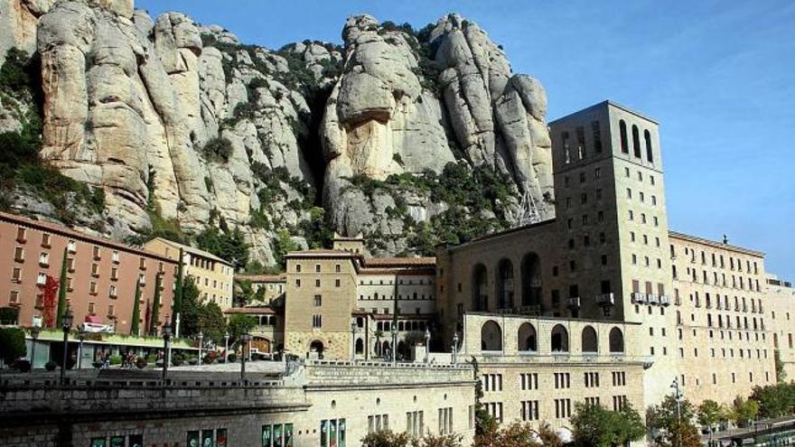 El monestir de Montserrat, un dels principals centres d&#039;interès per als turistes que trien el Bages