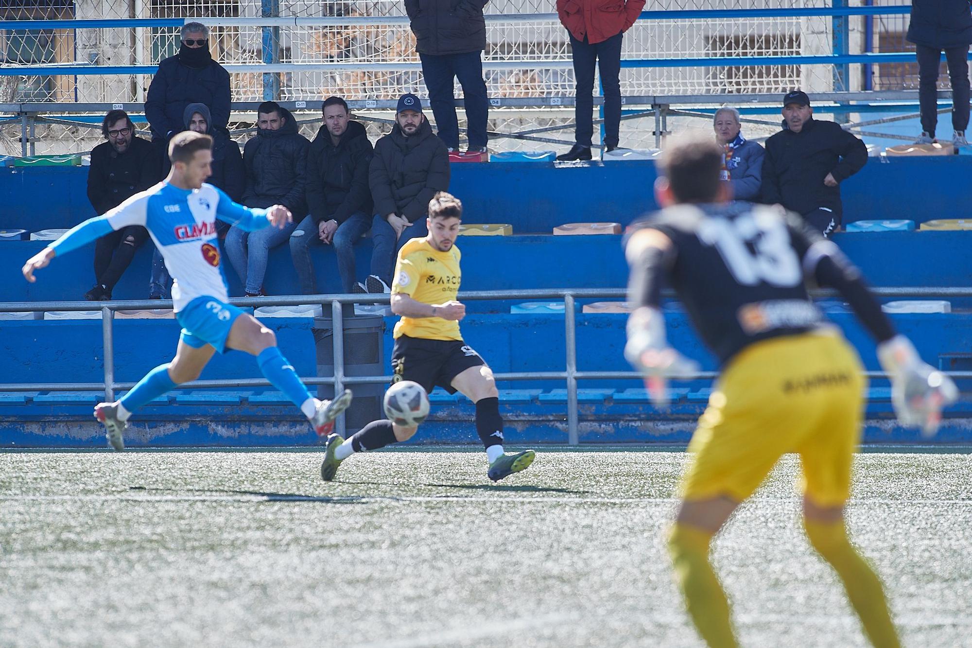 Victoria del Hércules en Zaragoza ante el Ebro