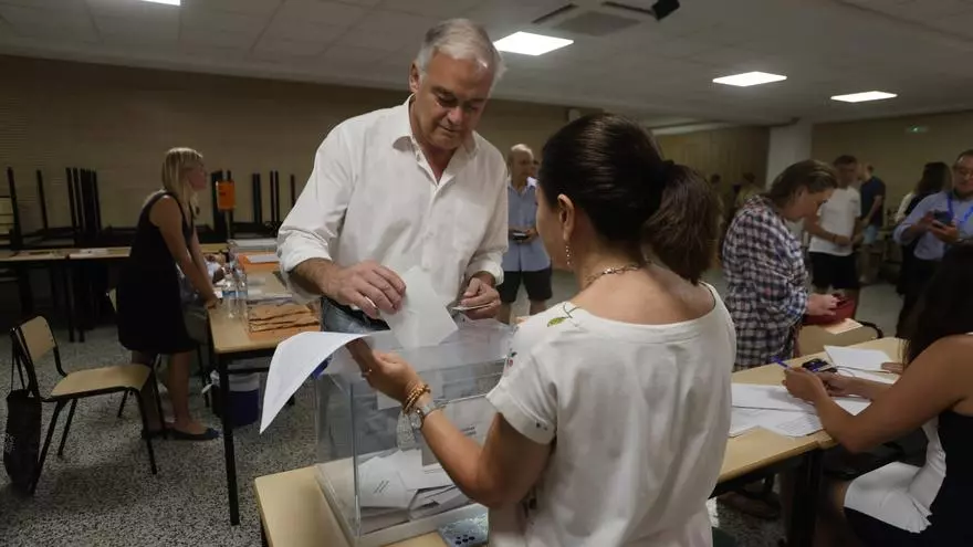 González Pons pide al Gobierno alternativas ante el parón de trenes de Joaquín Sorolla