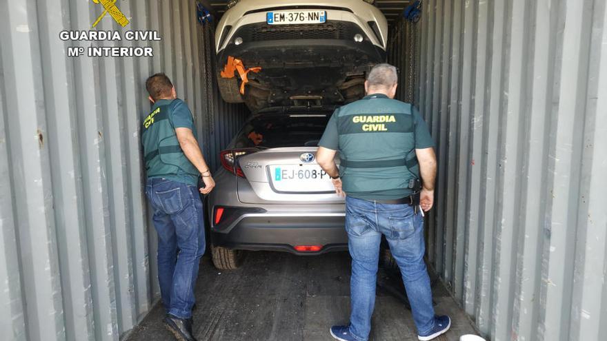 Recuperan en el Puerto de Las Palmas ocho vehículos robados en Francia.