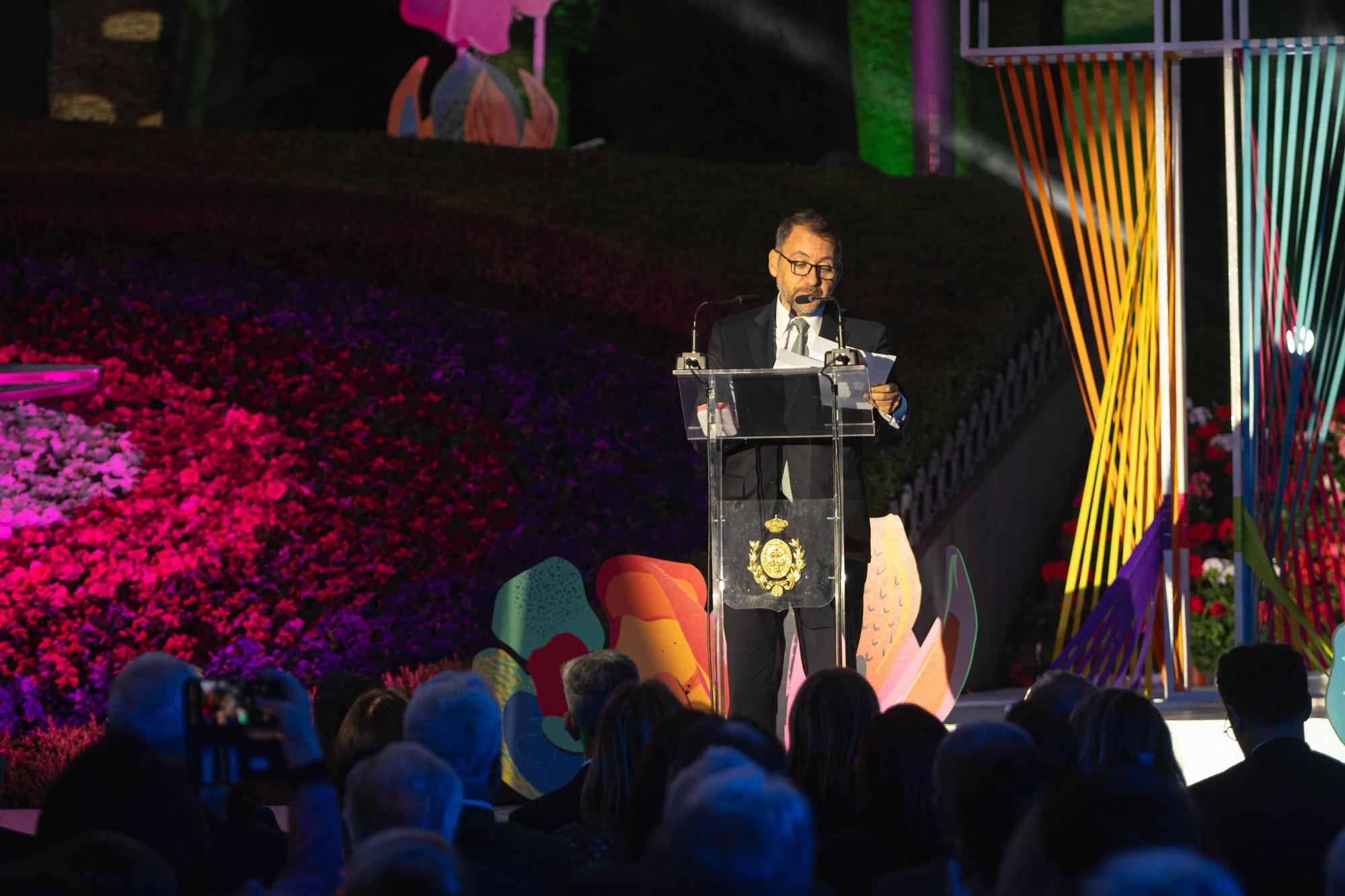 Caco Senante pronuncia el pregón de las Fiestas de Mayo