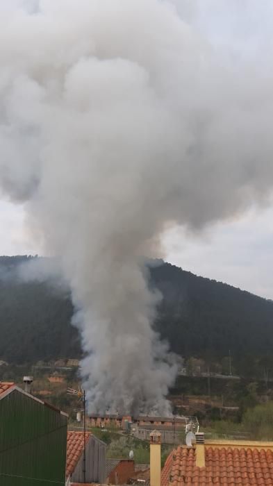 Incendi a una granja de Castellbell