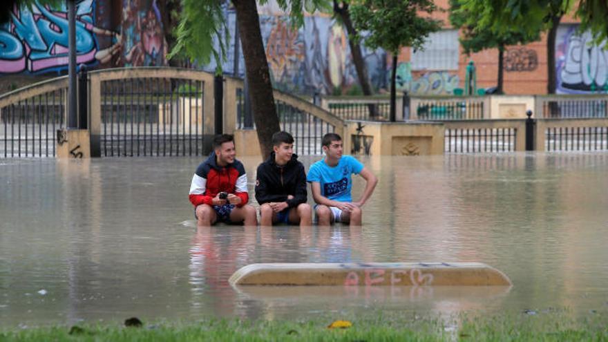 La gota fría deja más de 400 l/m2 en 48 horas en Orihuela