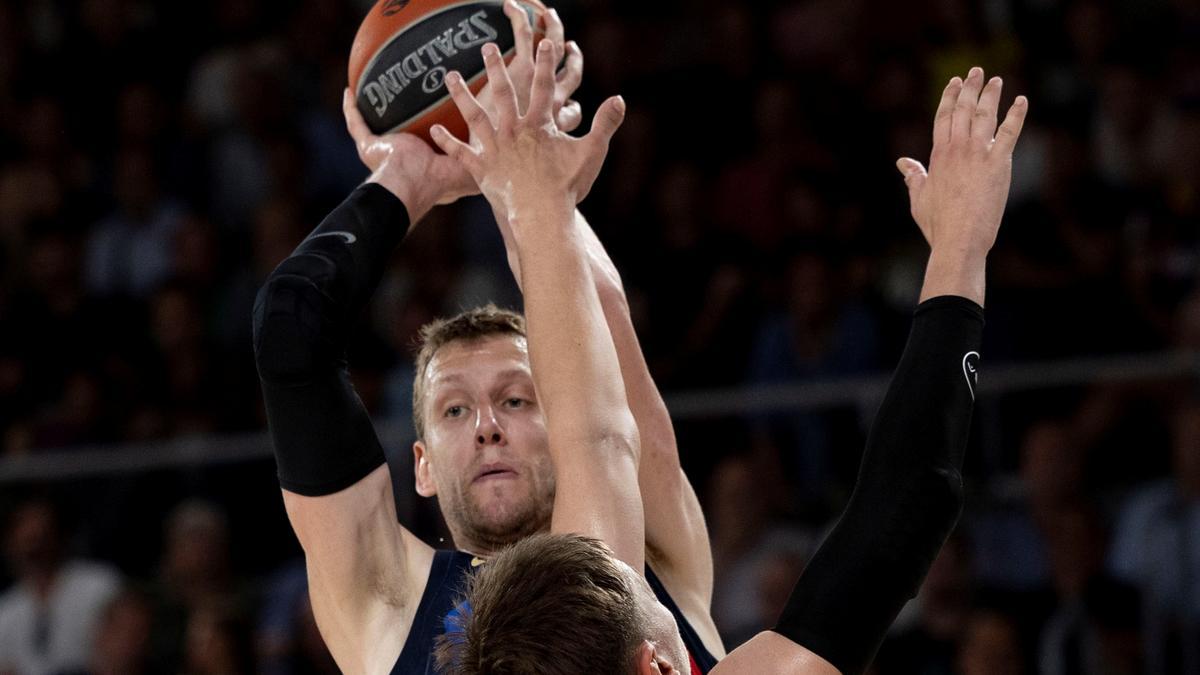 Vesely fue el hombre del Barça en una magnífica primera mitad