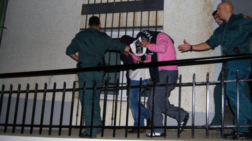 Los detenidos en noviembre de 2009 acuden a declarar al juzgado.