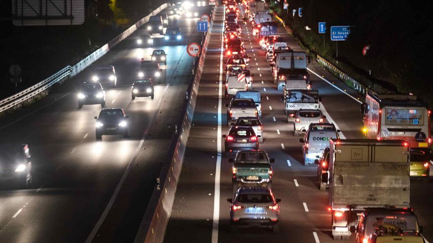 Carreteras amplía la iluminación de las dos autopistas de Tenerife