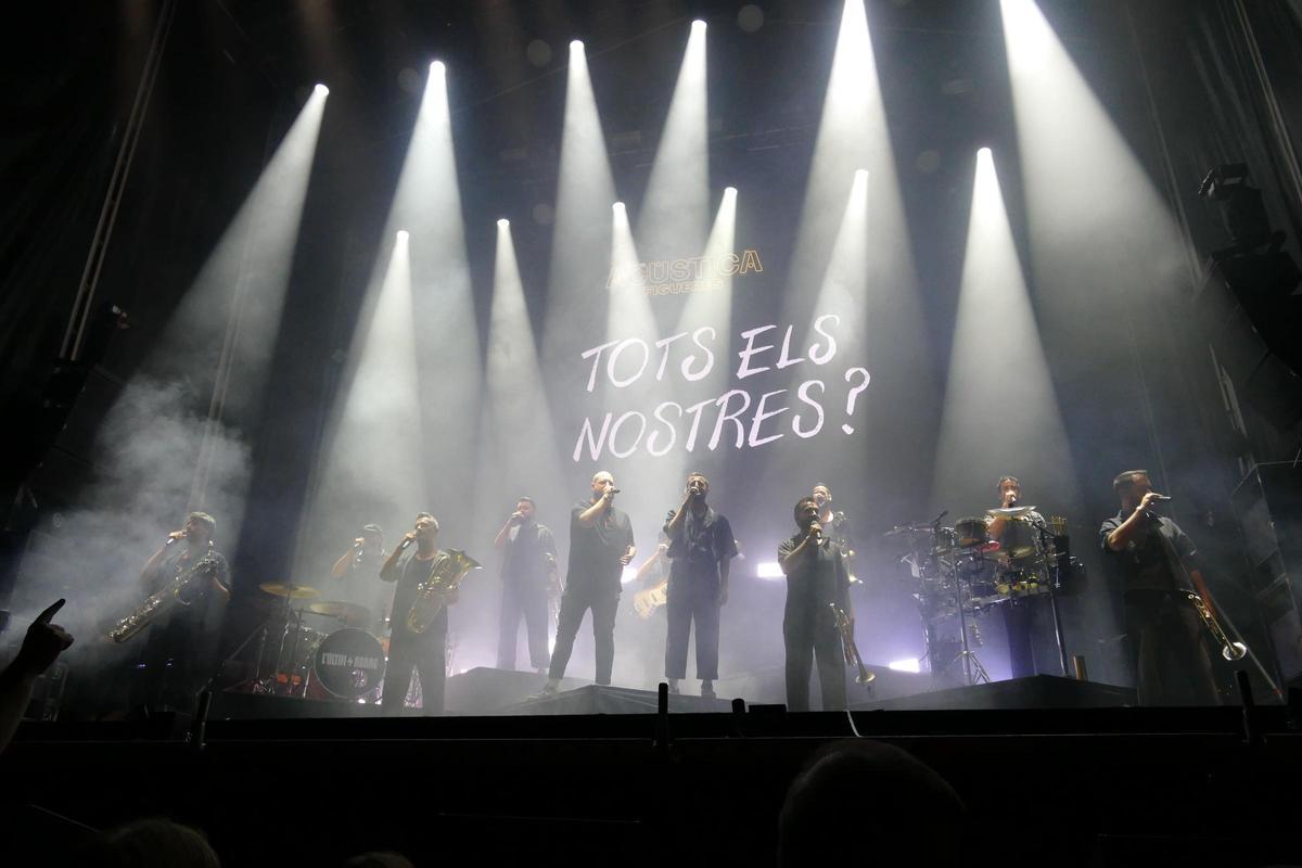 EN IMATGES | Figueres acomiada La Fúmiga en el seu últim concert gratuït a Catalunya EN IMATGES | Figueres acomiada La Fúmiga en el seu últim concert gratuït a Catalunya