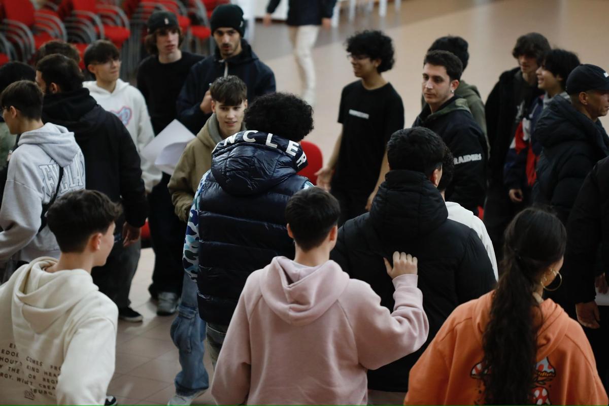 Asamblea participativa en el Centro de Iniciativas Culturales Osio.