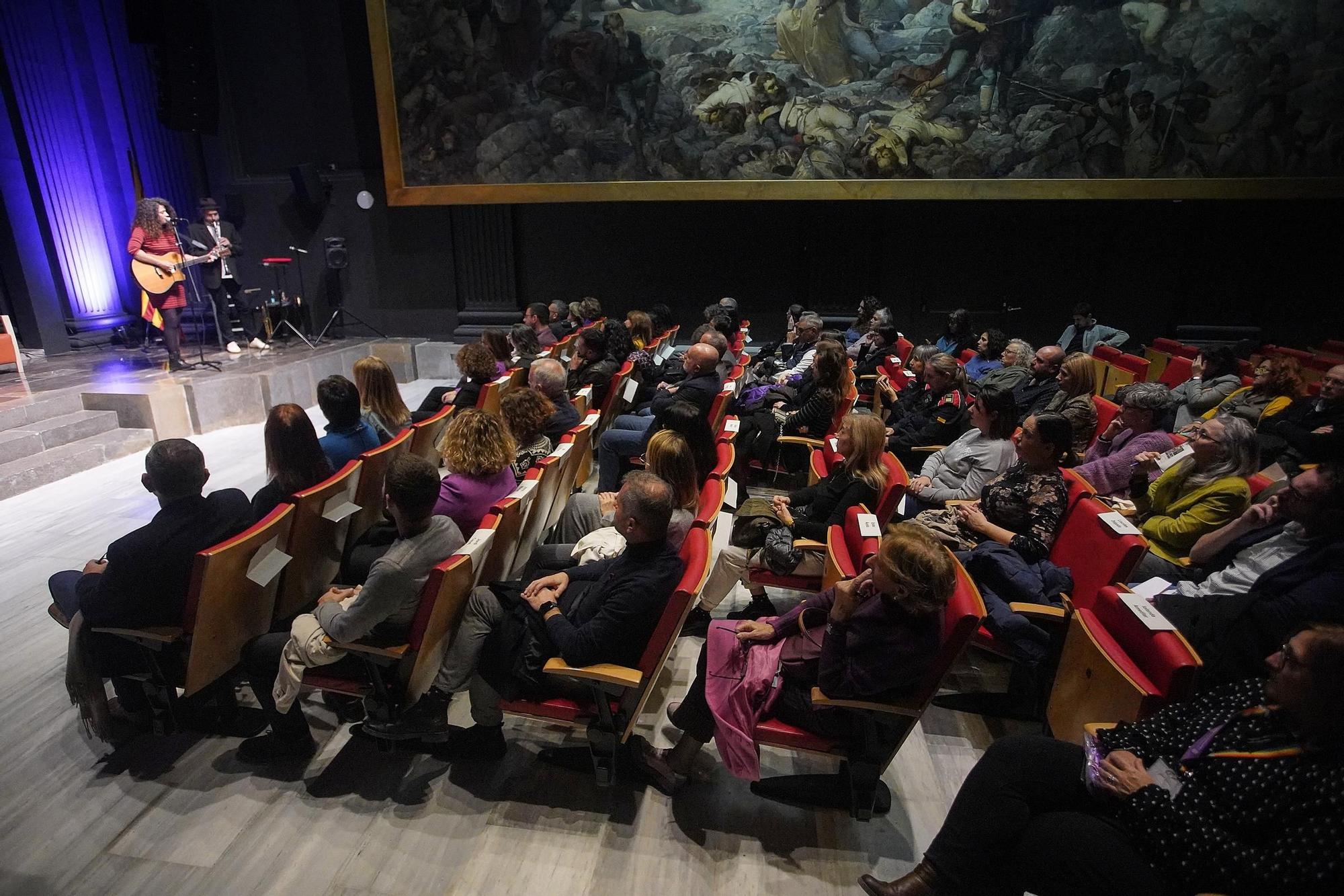 Les millors imatges de l'Acte institucional amb motiu del Dia Internacional per a l'Eliminació de la Violència vers les Dones