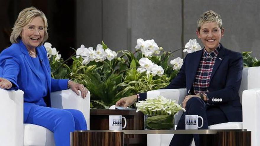 Hillary Clinton, sobre los correos electrónicos: "Fue un error. Siento que ocurriese"