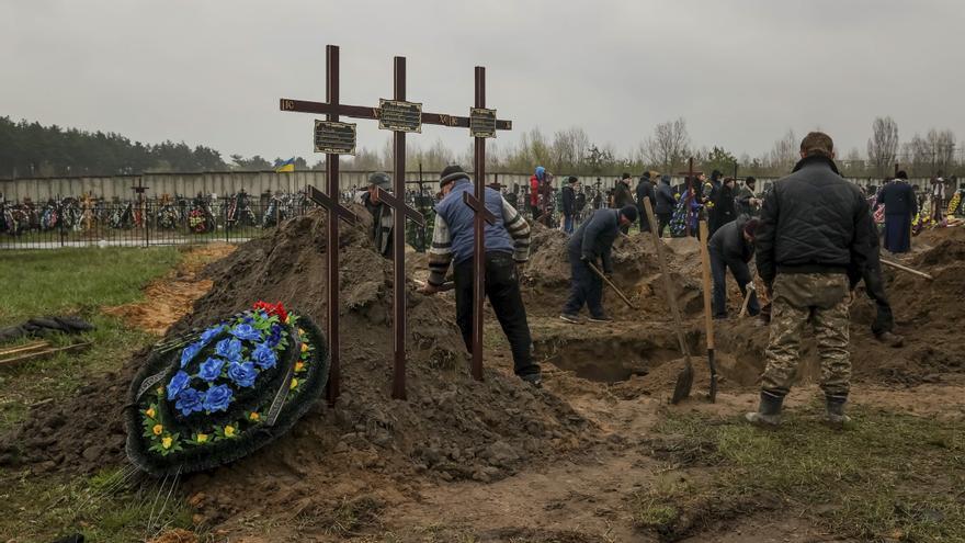 Un cementerio en Bucha.