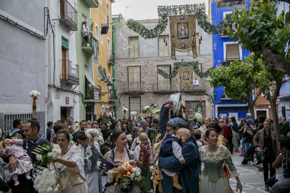 Miles de vileros veneran a Santa Marta