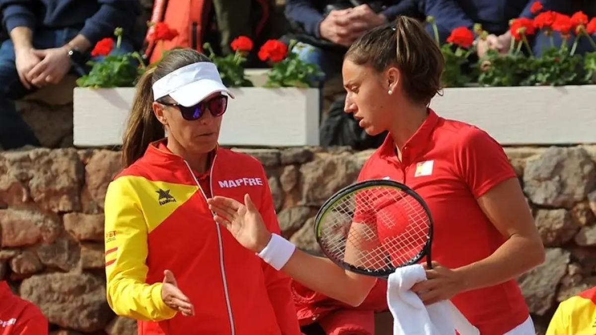 Anabel Medina y Sara Soribes.