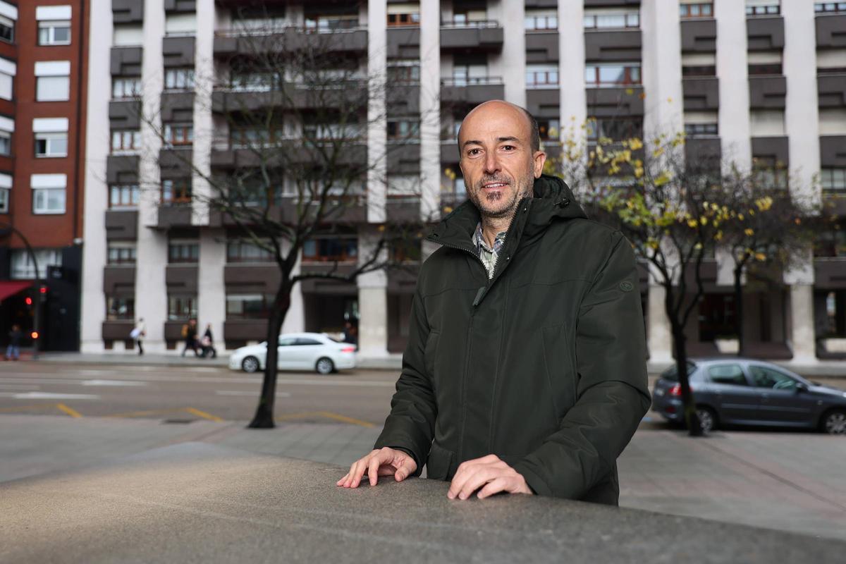 El investigador Pablo Fanjul en Oviedo.