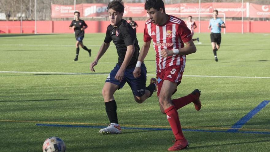 El juvenil del CE Manresa exhibeix la seva millor versió per guanyar l’Olot