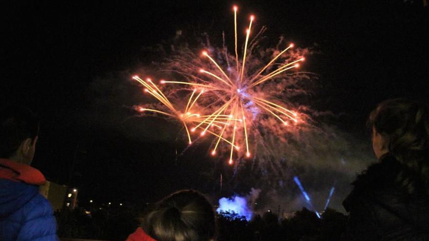 Un espectacle piroconfinat tanca les Fires de la Santa Creu de Figueres