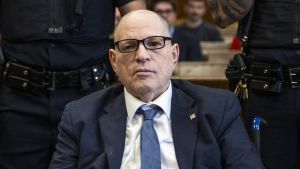 La selección de jurado del nuevo juicio de Harvey Weinstein comienza mañana en Nueva York