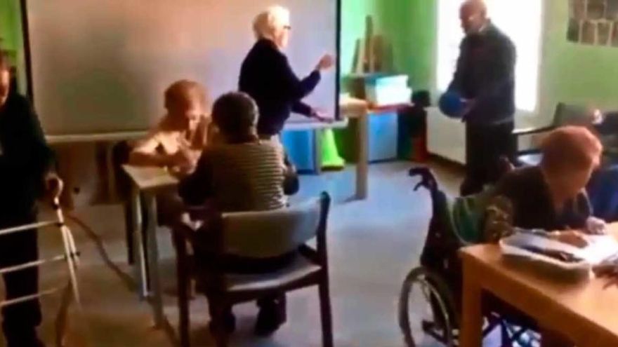 En el Centro Geriátrico Luanco se une al Mannequin Challenge