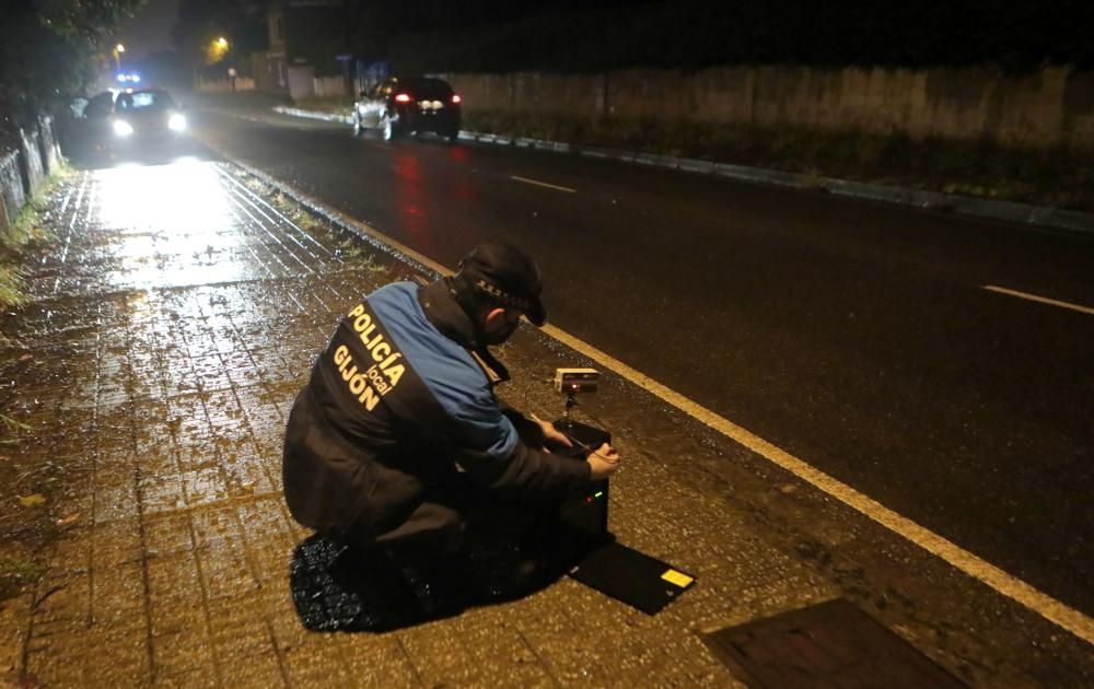 Control policial en Gijón a las carreras ilegales