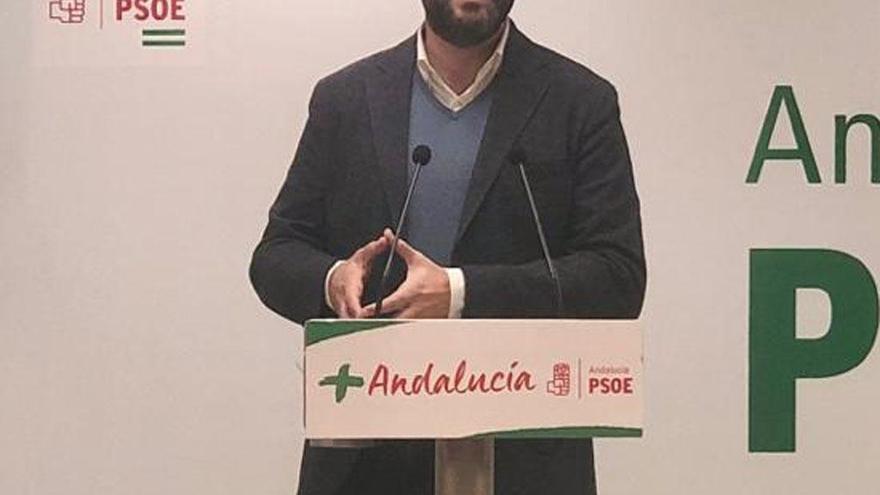 Daniel Pérez, candidato del PSOE a la alcaldía, ayer.