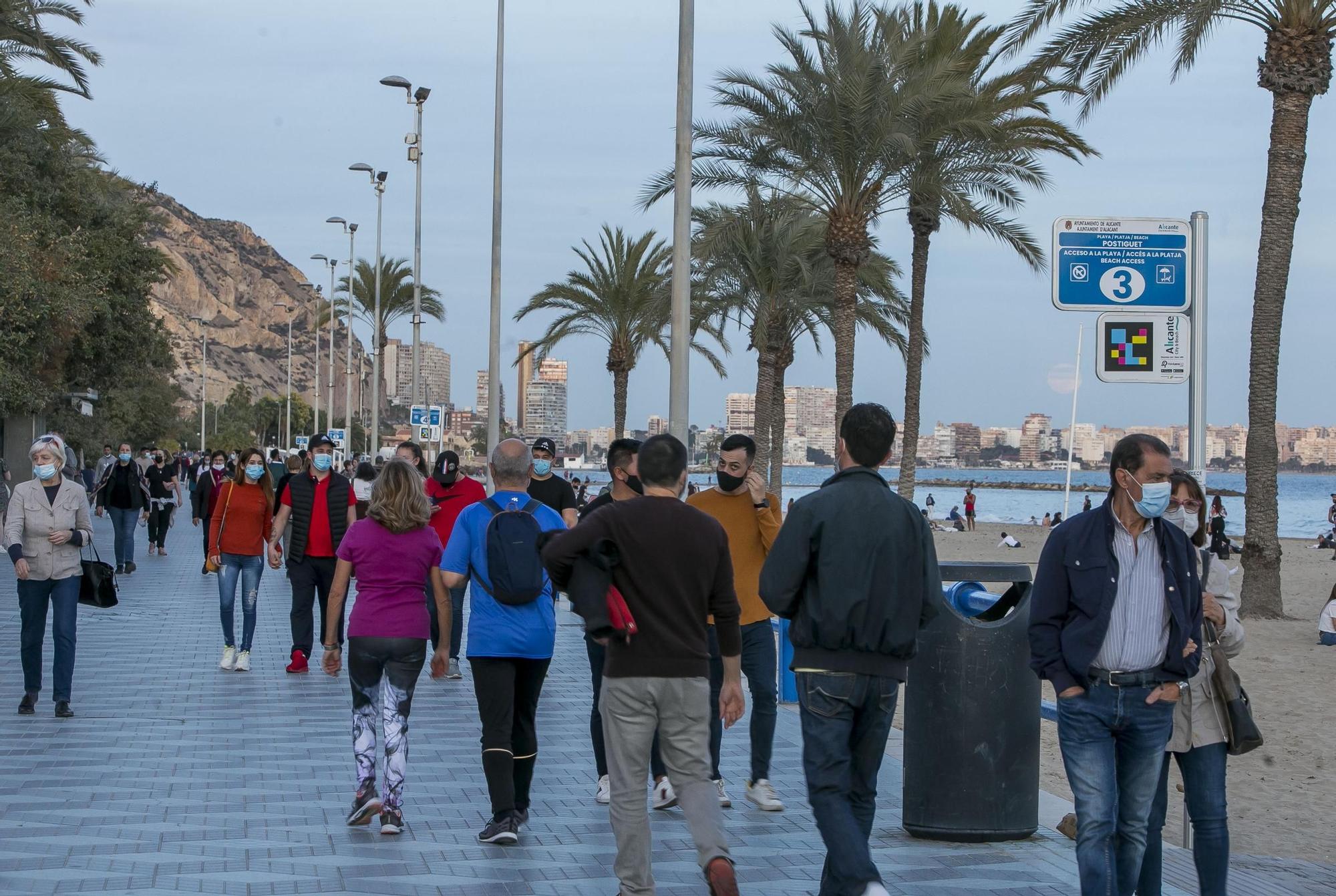 Alicante y Elche superan los 29 grados y baten su récord de calor en enero