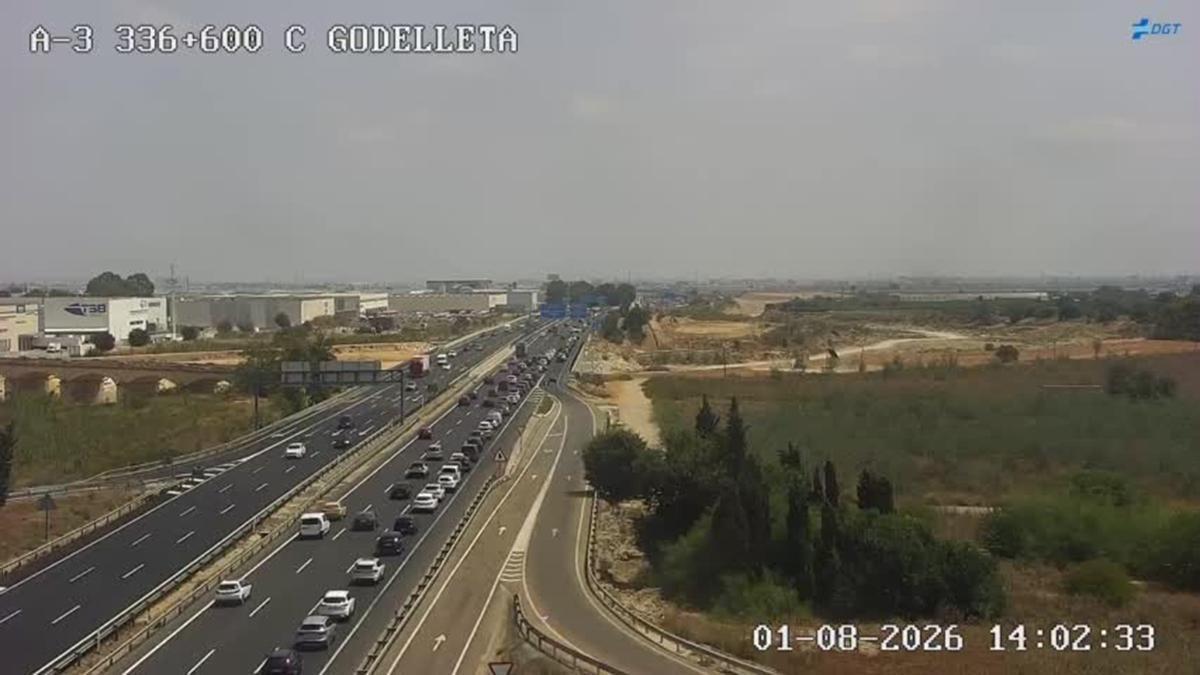 Más de 5 kilómetros de atasco en uno de los puntos más críticos de la red de carreteras que rodean la capital valenciana