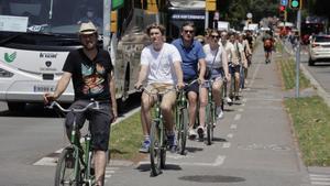 El 90% dels ciclistes de Barcelona asseguren que no poden fer tot el seu trajecte habitual per rutes segures