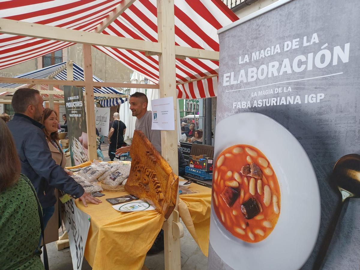 Stand en el Certamen de la Faba, en una pasada edición de la cita.
