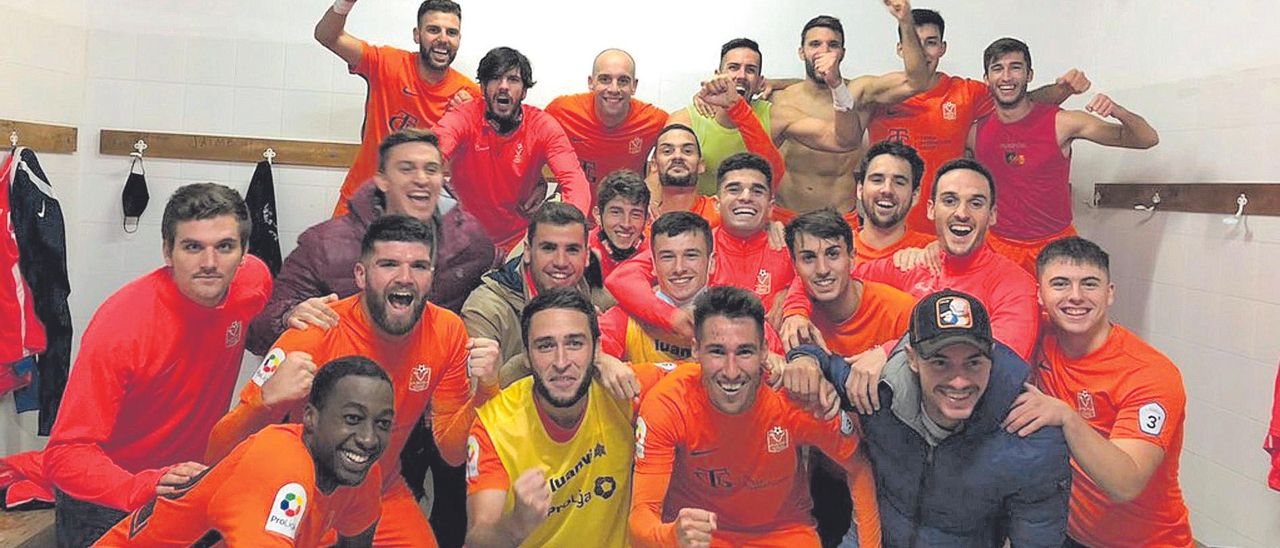 El Platges de Calvià de Tercera División celebra uno de sus ocho triunfos en esta temporada en la que sigue invicto.