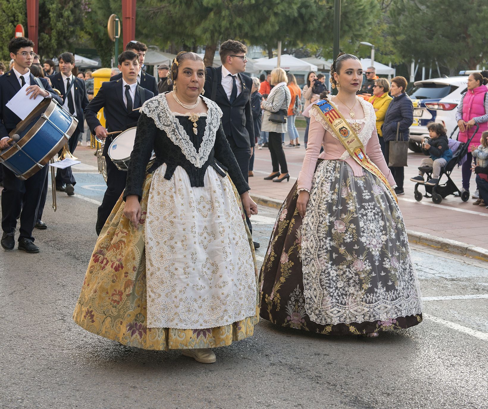 Fallas Almussafes: Passacalle de gala y entrega de los premios de la cabalgata