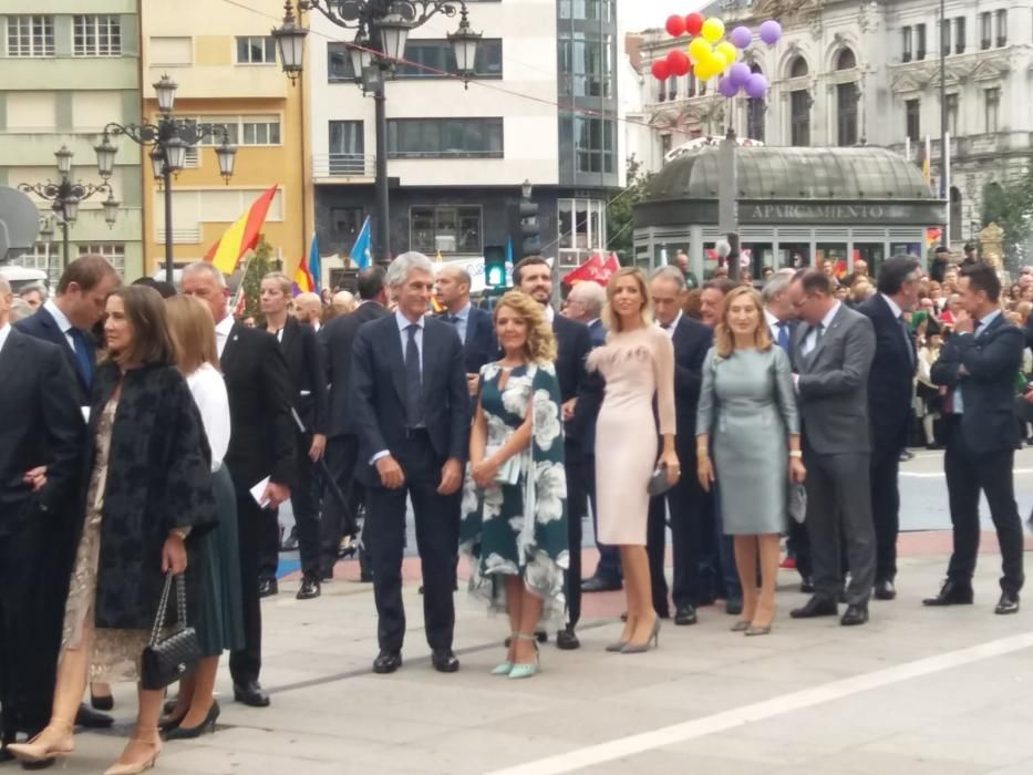 Todas las imágenes de la alfombra azul del teatro