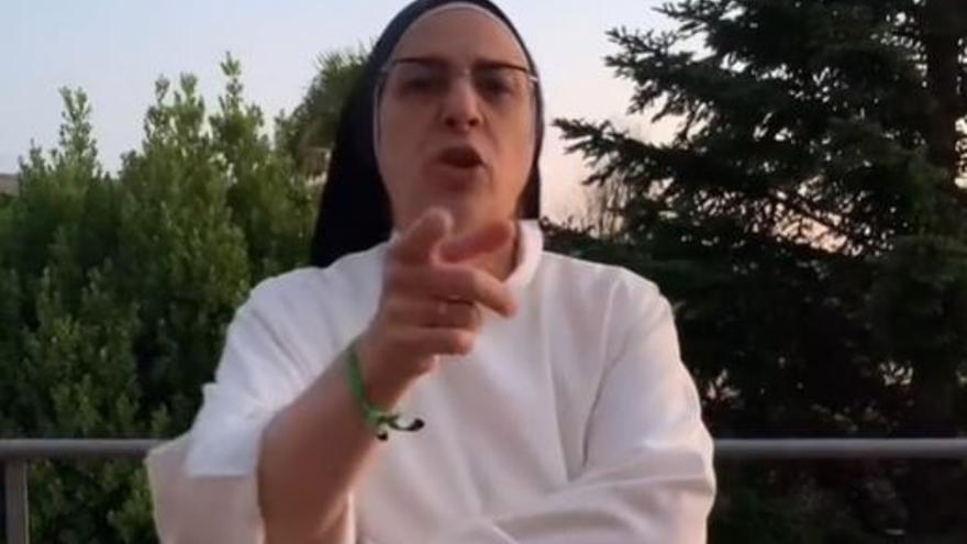 La monja Sor Lucía Caram en un vídeo de TikTok