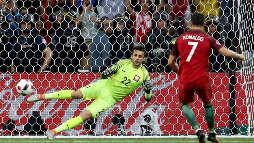 Portugal sobrevive y entra en semifinales gracias a los penaltis