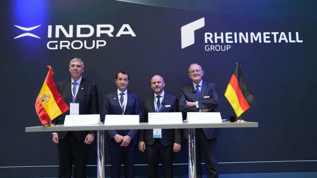 Archivo - Firma del acuerdo entre Indra y Rheinmetall en el marco de Feindef, a 13 de mayo de 2025, en Madrid (España)
