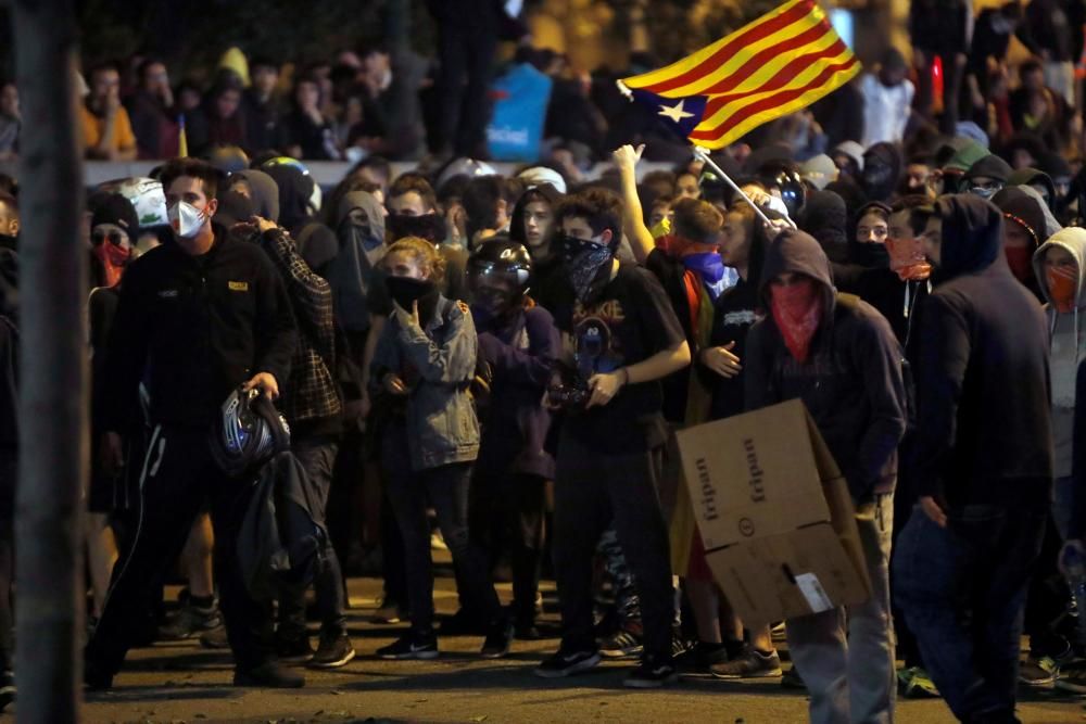 Segona jornada d'incidents violents a Barcelona