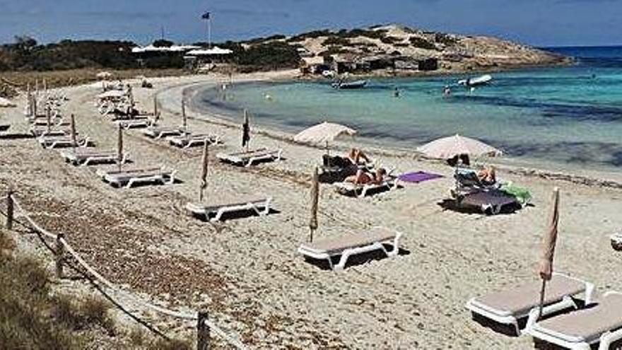 El restaurante origen de este brote de Covid-19 se encuentra en la playa de ses Illetes.