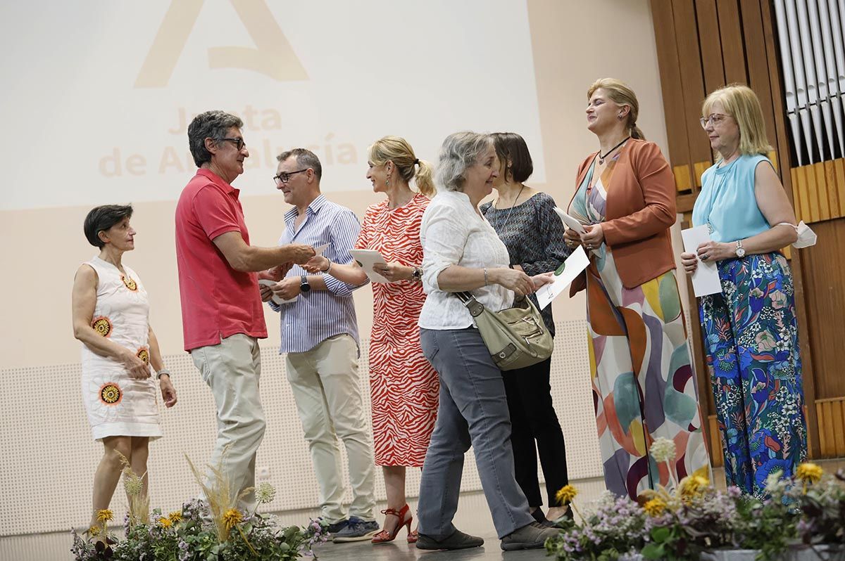 Homenaje a los profesores cordobeses jubilados en 2019 y 2021