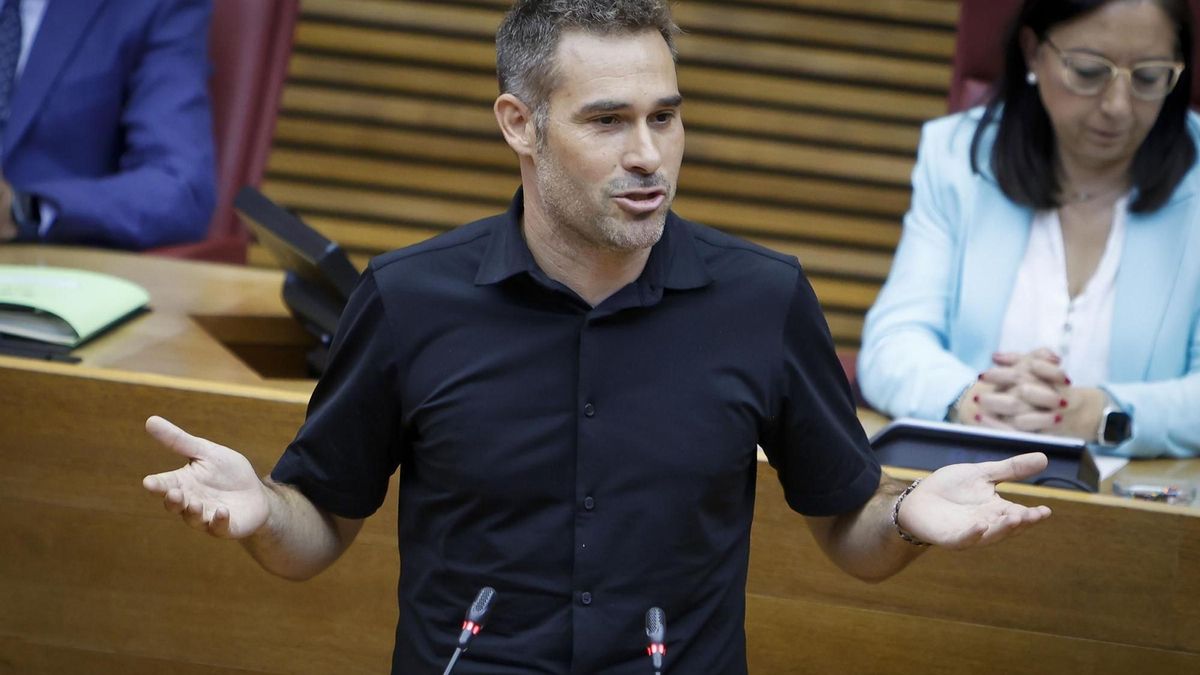 Gerard Fullana, en un pleno en las Corts.