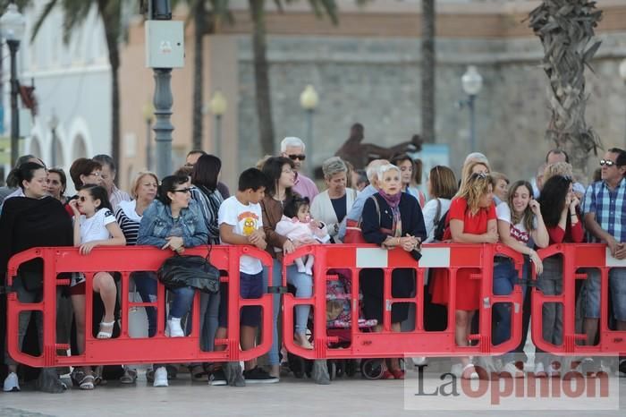 Arriado Solemne de Bandera en el puerto de Cartagena