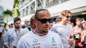 Lewis Hamilton to leave Mercedes for Ferrari in 2025